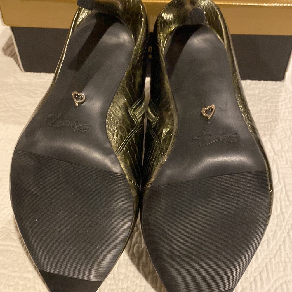Boots - Picture 5 of 5